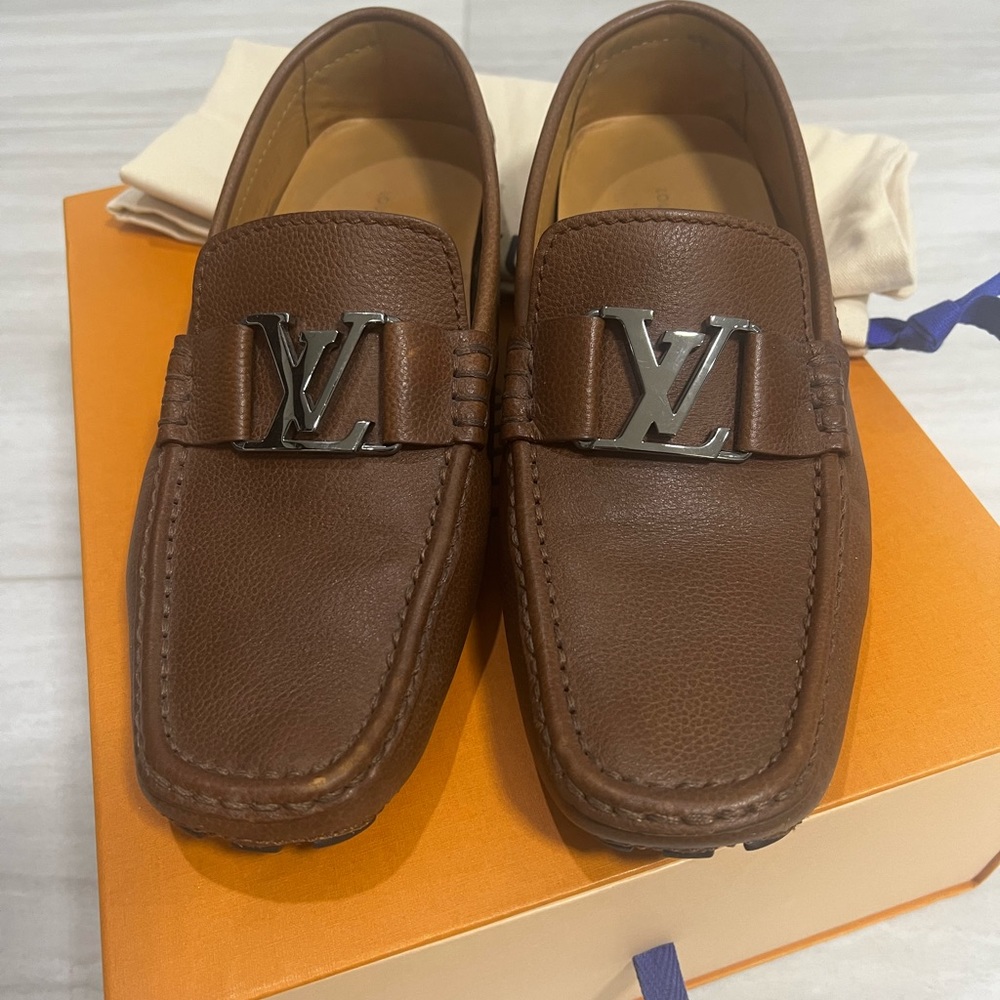 Mens Louis Vuitton size 7
